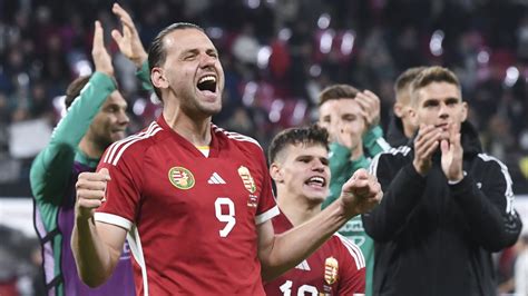 Barabás Ádám ünnepel a győztes gól után