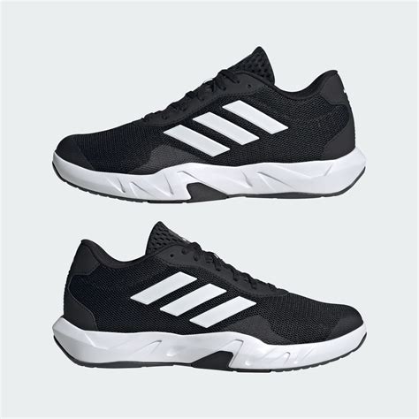 Adidas AMPLIMOVE TRAINER edzőcipő dinamikus mozgás közben