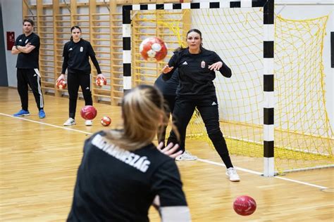 kézilabda edzés felugrásos lövés gyakorlása