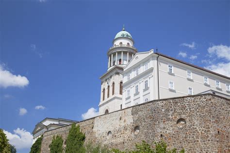 Magyarországi történelmi helyszínek a Google Earth-ön