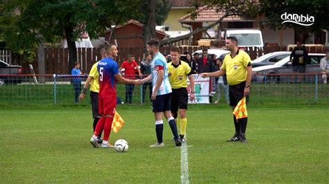 Korabeli futballmérkőzés Óbudán
