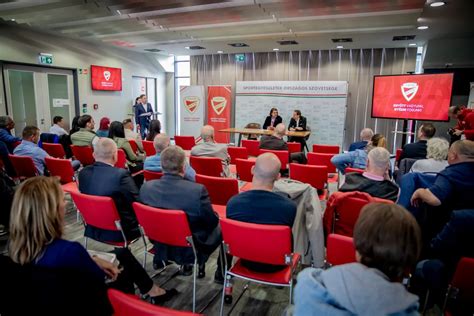 Mobiltelefonnal történő beléptetés a DVTK Stadionban