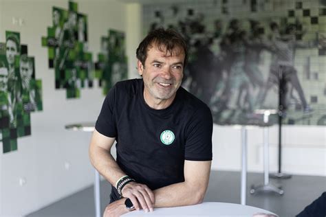 Tököli Attila a Dunaferr vagy Ferencváros mezében