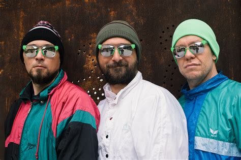 A Belga zenekar fellépés közben