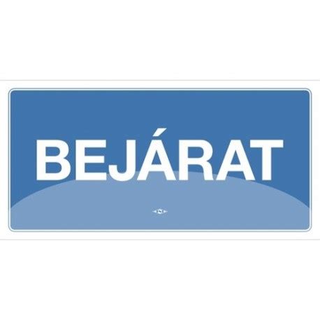Stadion bejárat tábla jegyárakkal