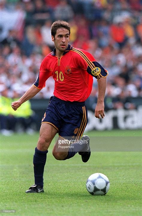 Raúl González Blanco spanyol válogatott mezben