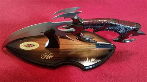 Gil Hibben és Kit Rae tervezte fantasy kések gyűjteménye