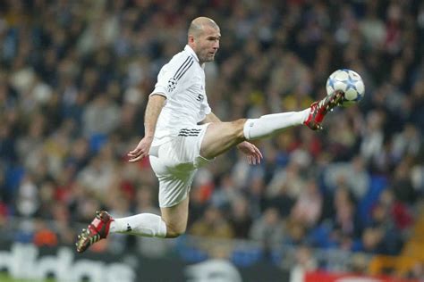 Zinedine Zidane gólja a döntőben