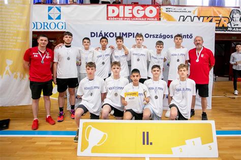 A diákolimpia kosárlabda országos döntőjének győztes csapata