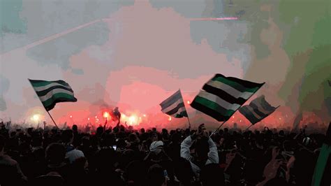 A Ferencváros szurkolói ünnepelnek