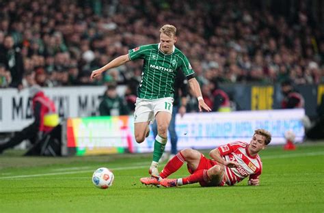 Labdarúgók az osztrák Bundesliga mérkőzésen