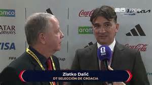 Zlatko Dalić taktikai utasításokat ad