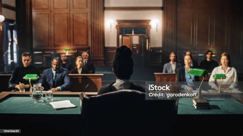 Bírósági tárgyalás