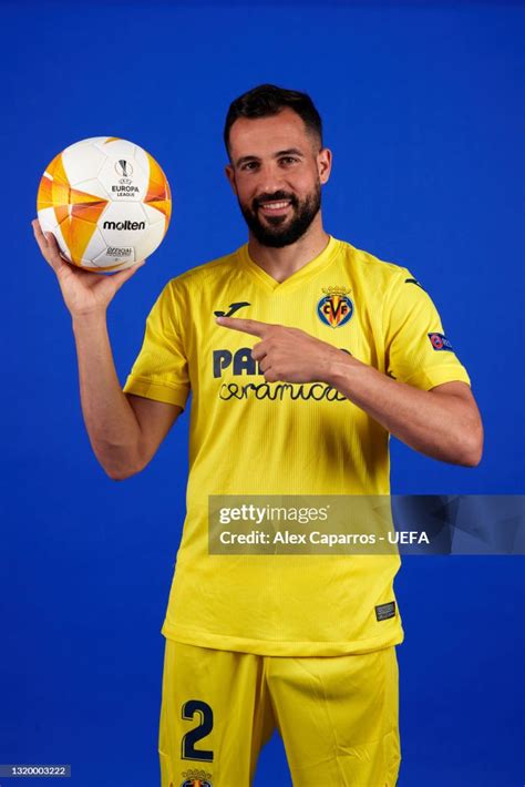 Mario Gaspar fiatalon a Villarreal mezében