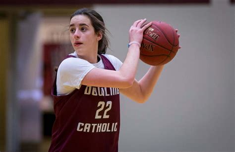 Caitlin Clark a Dowling Catholic High csapatában