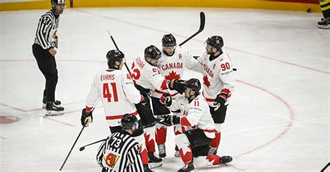 Jégkorong játékvezetők képzése NHL szakemberekkel