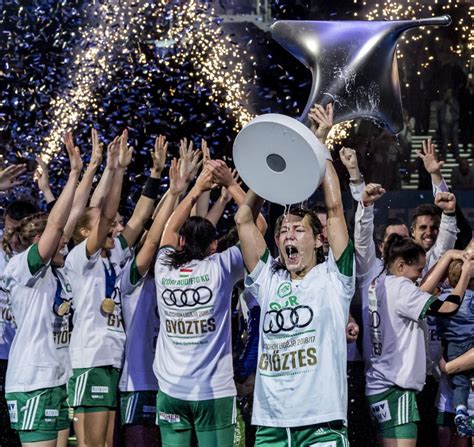 A 2019-es BL döntő utáni díjátadó, a Vardar csapat ünneplése