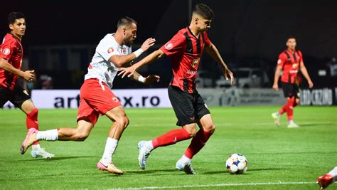 Tömegoszlatás és rendbontás futballmérkőzésen