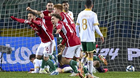 A magyar és skót szurkolók az Európa-bajnoki mérkőzésen