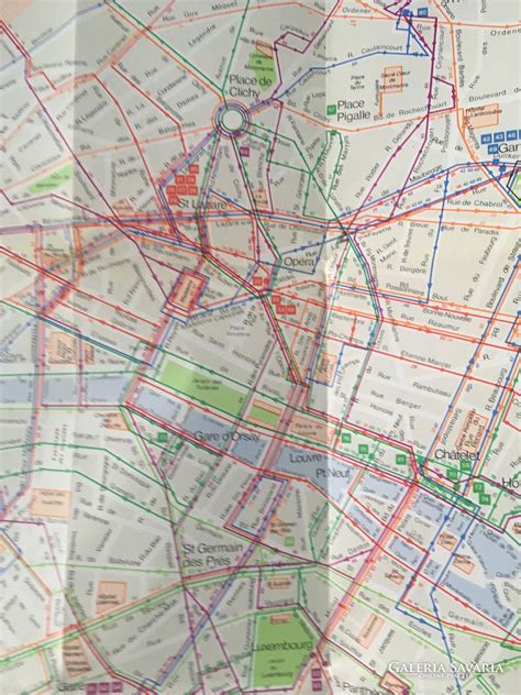 Párizs metróhálózatának térképe a reptéri csatlakozásokkal