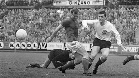 Tichy Lajos és Anton Pronk csatája a Népstadionban az 1961-es mérkőzésen
