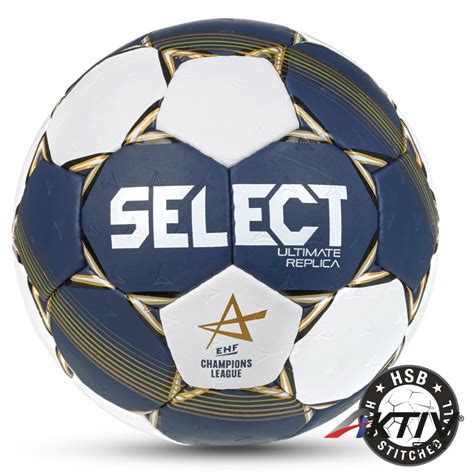 Select Ultimate Replica EHF Bajnokok Ligája 2022 labda akció közben