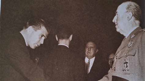 Franco tábornok és a politika hatása a futballra