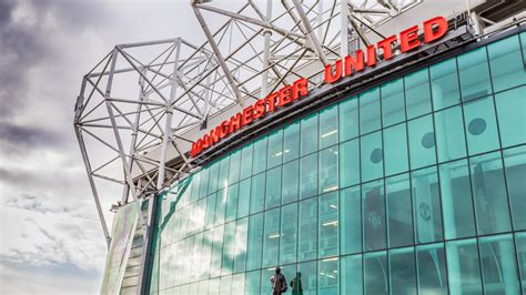 A régi Old Trafford egy bombázás után