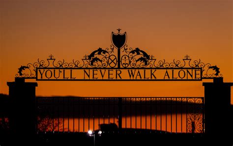 A You'll Never Walk Alone dalszövege és értelmezése