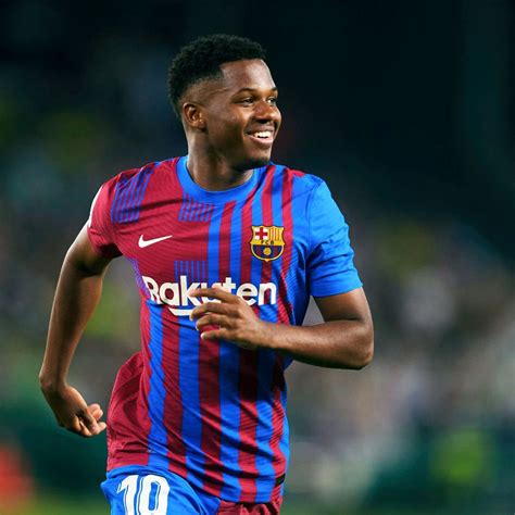 Barcelona kézilabdázók ünneplése egy gólt követően