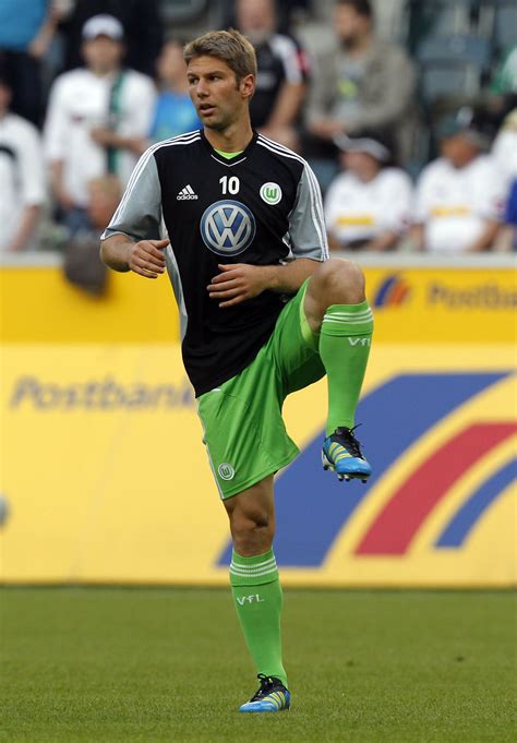 Felix Magath a Wolfsburg kispadján (archív fotó)