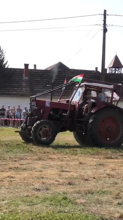 Traktorhúzás akcióban