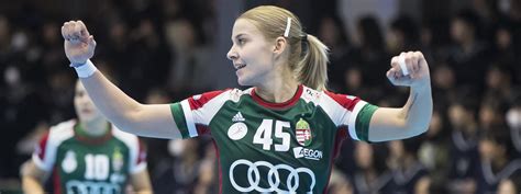 Az EHF Női Bajnokok Ligája trófeája