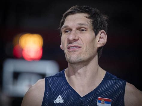 Boban Marjanović dominál a palánk alatt