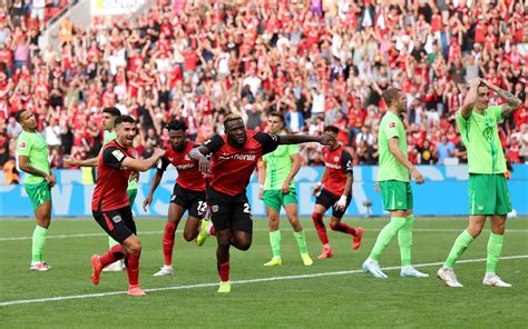 VfL Wolfsburg mérkőzés pillanatok a Bayer Leverkusen ellen