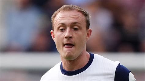 Oliver Skipp mezben