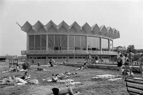 A Népstadion zsúfolt lelátói az 1970-es években