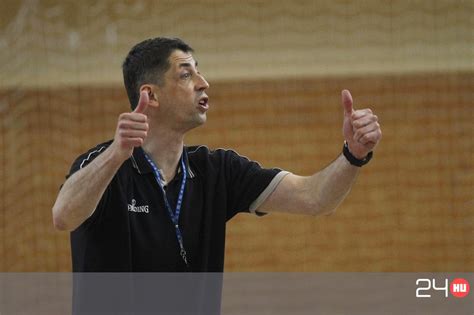 Stefan Svitek a kispadon, mérkőzés közben
