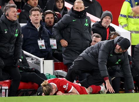 Sérült játékosok ábrázolása futballmezen