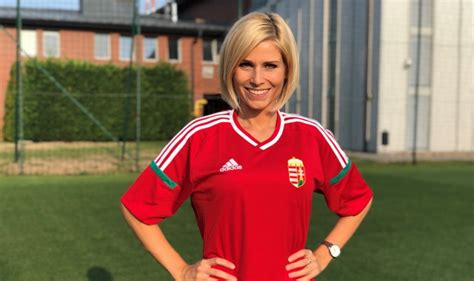 Berkesi Judit, az M4 Sport riportere és a női labdarúgás nagykövete