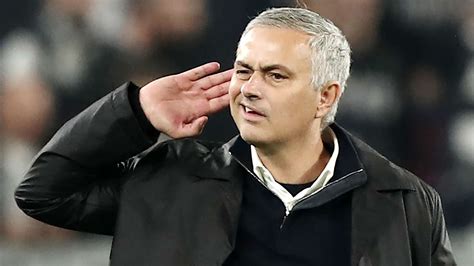 José Mourinho, a Chelsea korábbi menedzsere