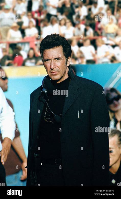Tony D'Amato (Al Pacino) edző a Miami Sharks csapatával