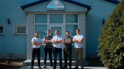 Csapat épít filmet