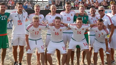Magyar strandlabdarúgó válogatott taktika megbeszélés