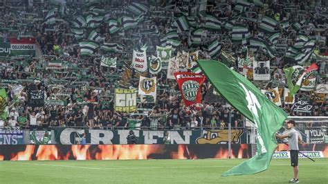 Ferencváros szurkolók a Groupama Arénában