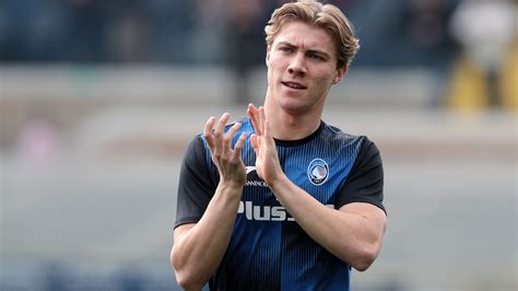 Rasmus Højlund akcióban egy mérkőzésen