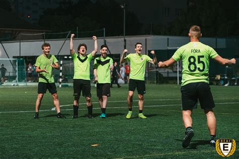 Díjazás és ünneplés az ELTE Foci Kupán