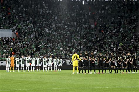 Ferencvárosi szurkolók a Groupama Arénában