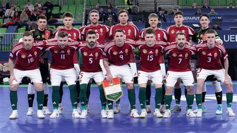 A magyar futsalválogatott csapatképe edzésen