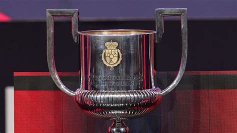 Spanyol Király Kupa trófea